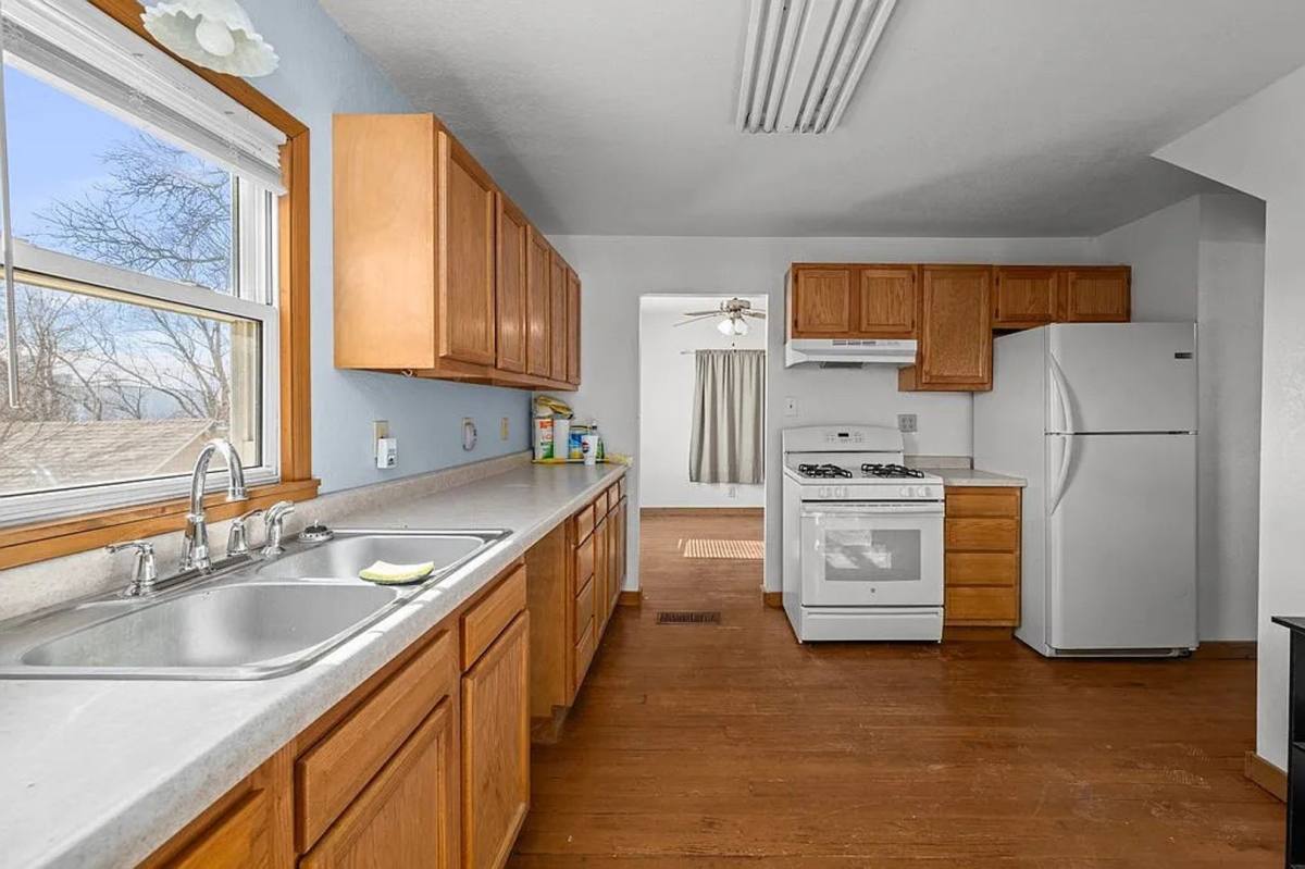 House for rent at 2025 S Bluff Blvd, Clinton, IA 52732