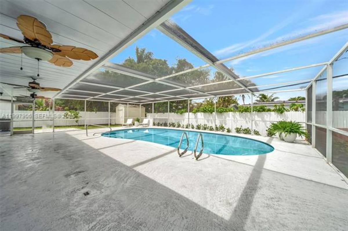 House for rent at 15010 NE 7th Ave, Miami, FL 33161