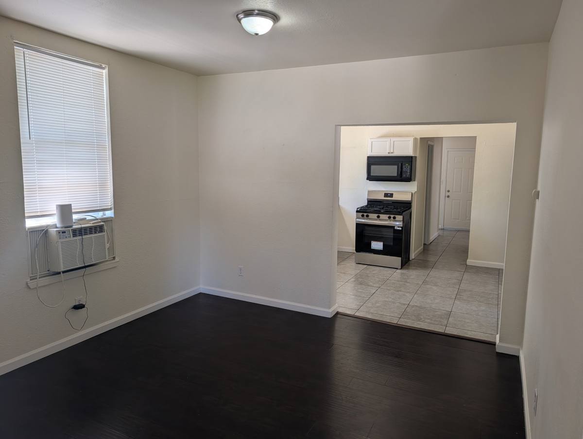 Apartment for rent at 3210 40th St #1 2, Sacramento, CA 95817
