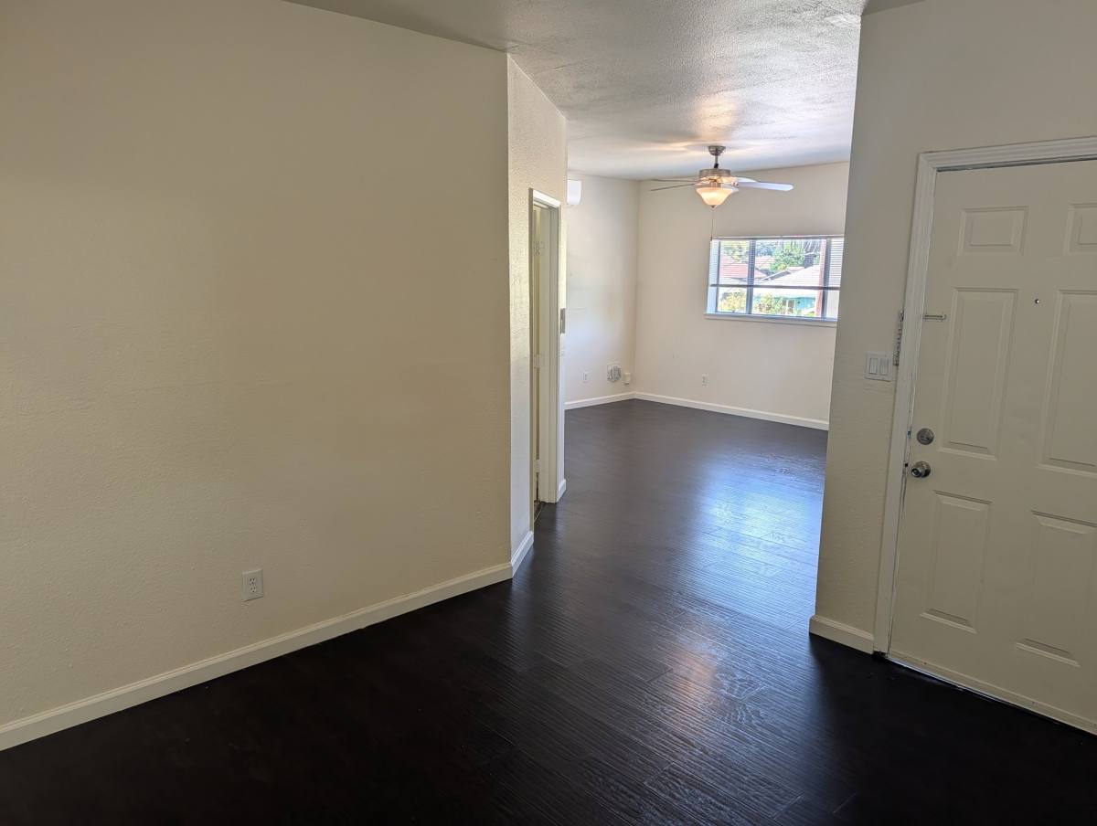 Apartment for rent at 3210 40th St #1 2, Sacramento, CA 95817