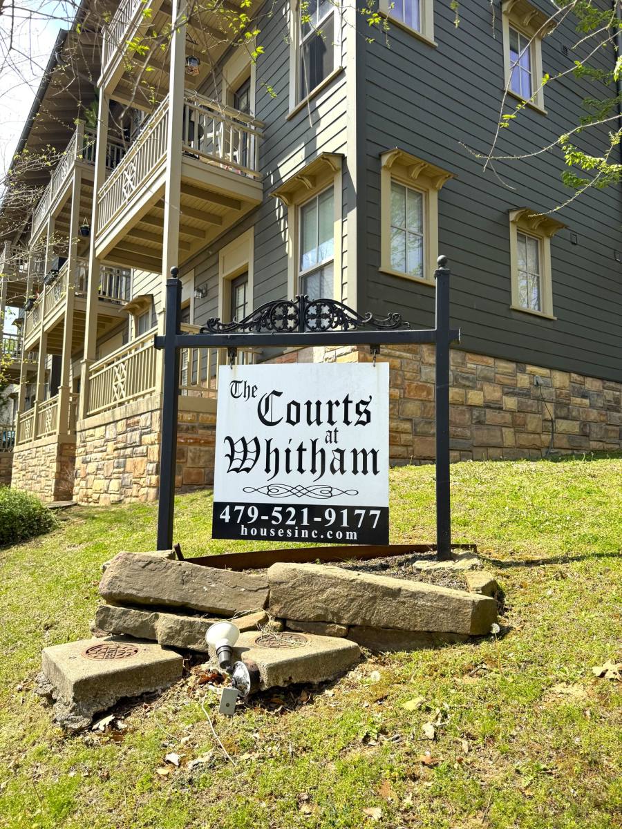 Apartment for rent at 705 W Douglas St #306, Fayetteville, AR 72701