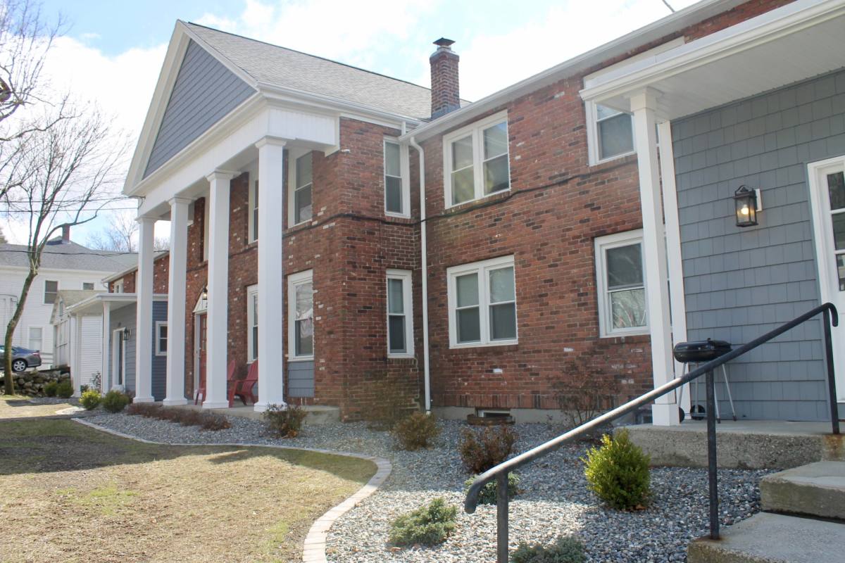 Apartment for rent at 1231 Main St #A, Holden, MA 01520