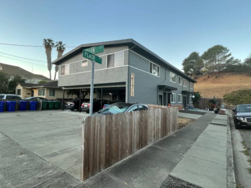 Apartment for rent at 2171 Peach St #3 Upstairs, Pinole, CA 94564