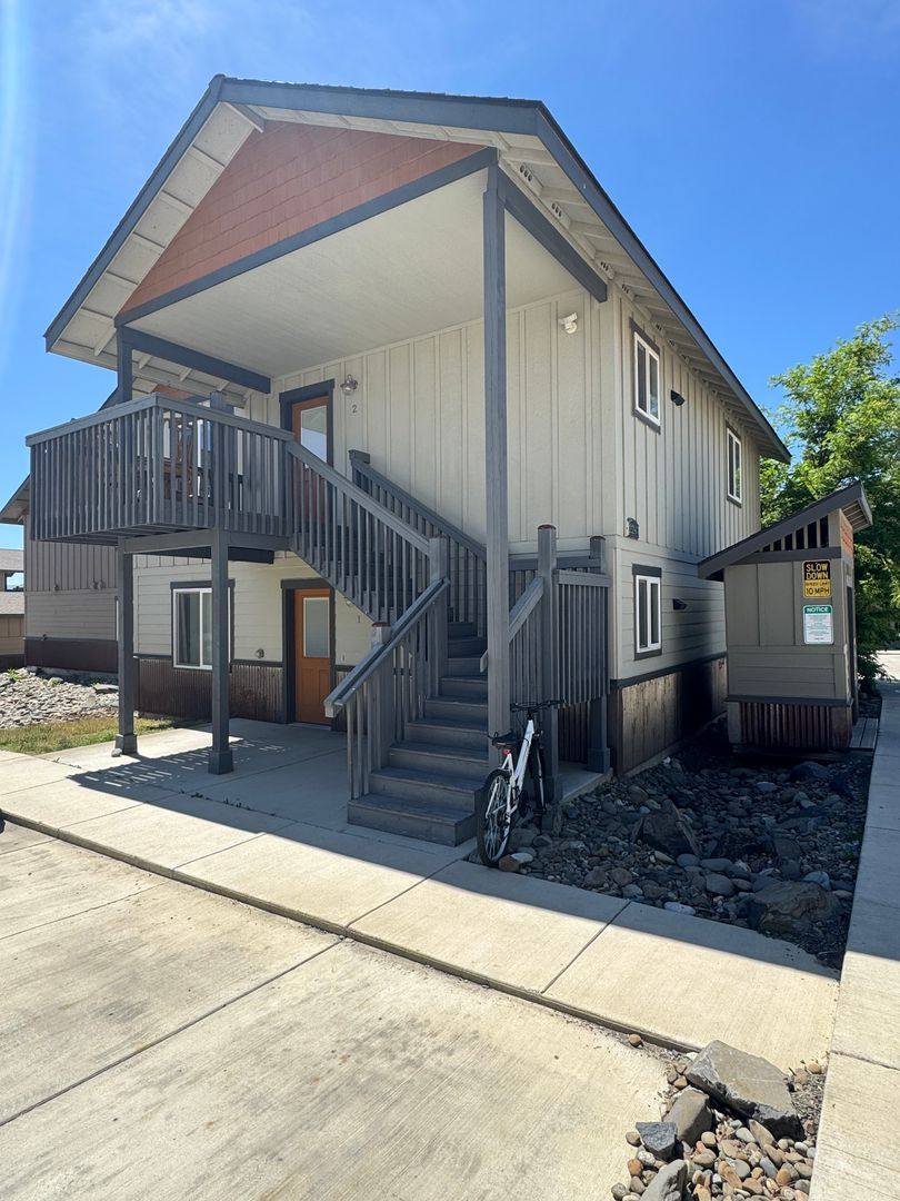 Apartment for rent at 2243 Airport Rd, Ellensburg, WA 98926
