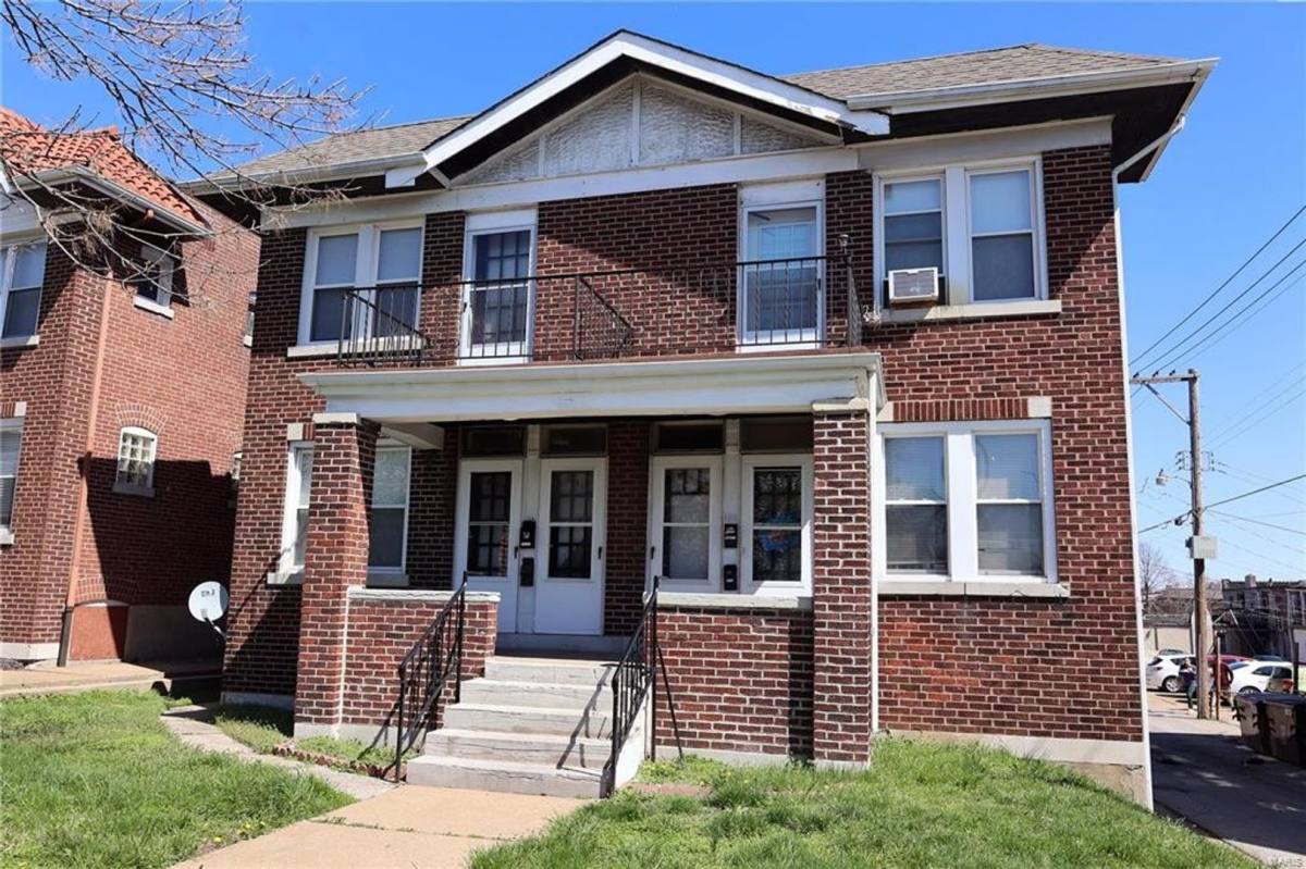 Apartment for rent at 4915 4917 Lindenwood Ave, Saint Louis, MO 63109