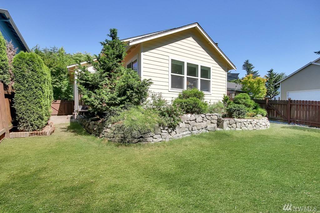 House for rent at 1637 McDonald Ave, Dupont, WA 98327