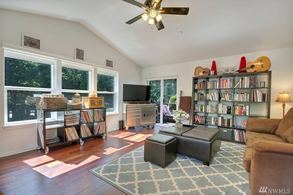 House for rent at 1637 McDonald Ave, Dupont, WA 98327