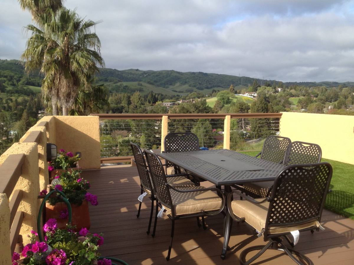 House for rent at 575 Webster Dr, Martinez, CA 94553