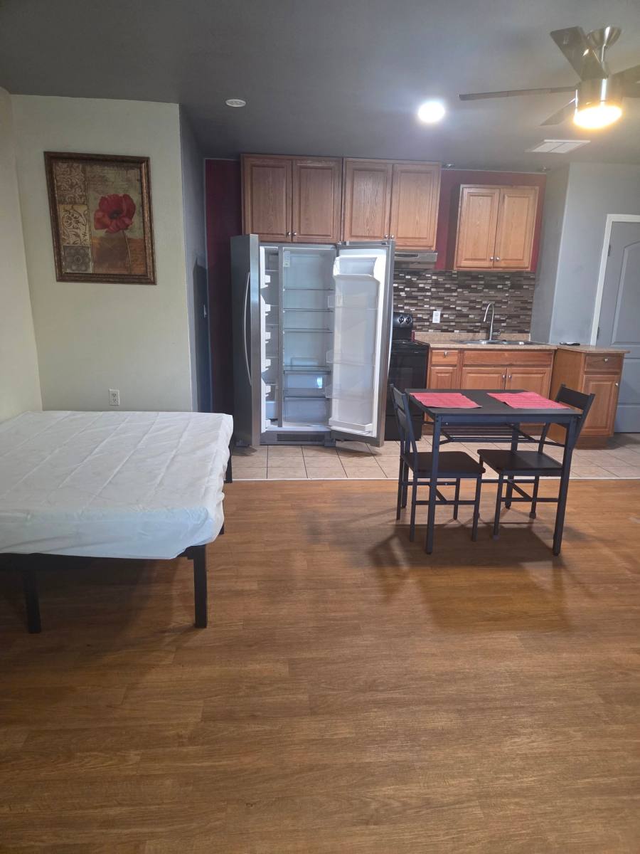 House for rent at 1216 W Calle De Oro, Calexico, CA 92231