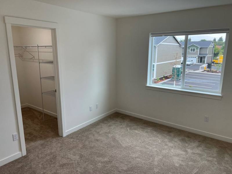 Townhouse for rent at 2711 Niki Lane #BLDG D8, Centralia, WA 98531