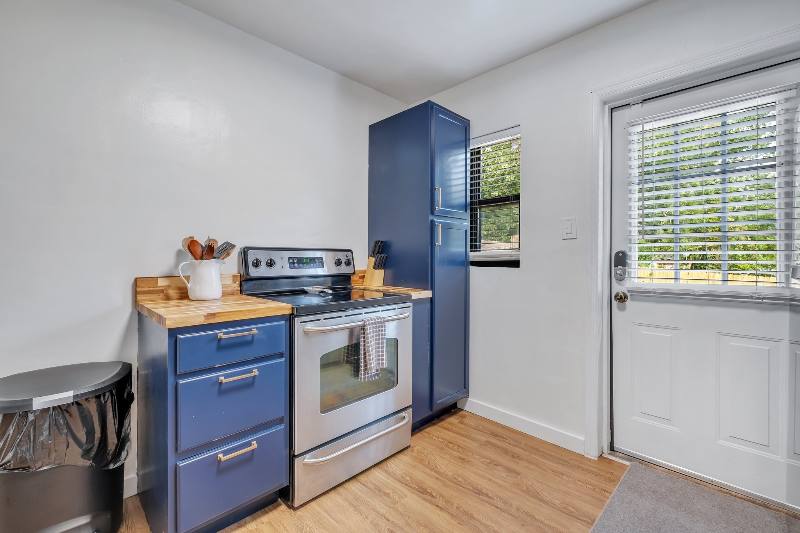 Apartment for rent at 1451 -1453 Fisher Lane, Tallahassee, FL 32301