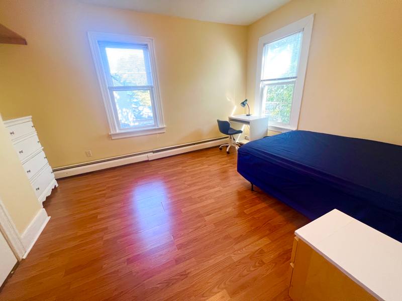 Apartment for rent at 206 California Ave #3, Providence, RI 02905