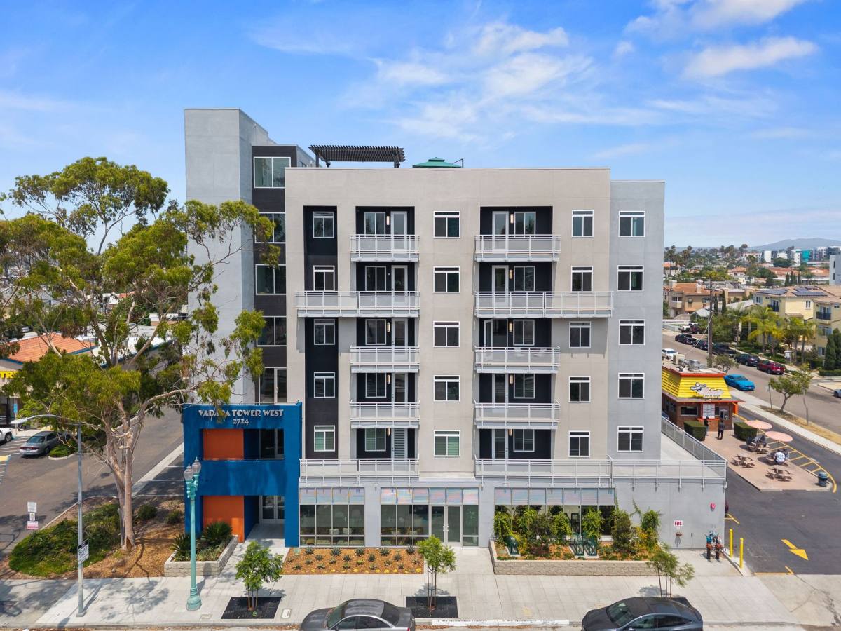 Apartment for rent at 2724 El Cajon Blvd, San Diego, CA 92104