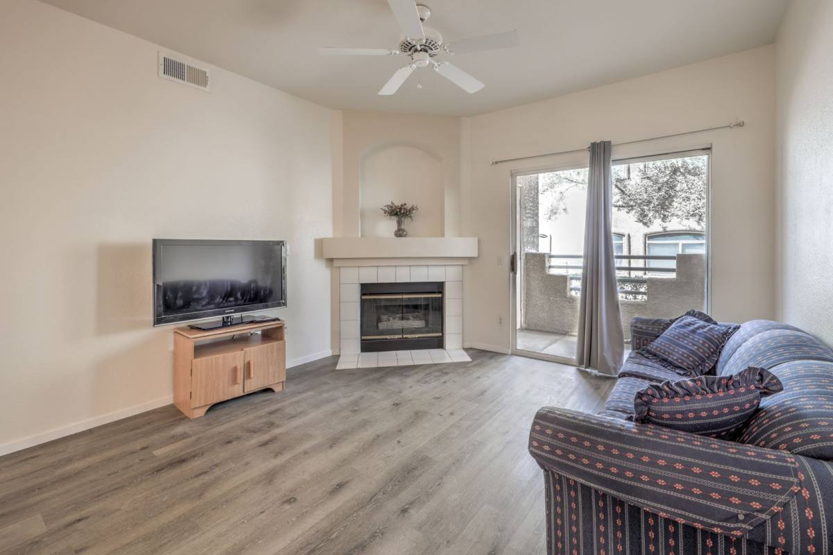 Apartment for rent at 5415 W Harmon, Las Vegas, NV 89103