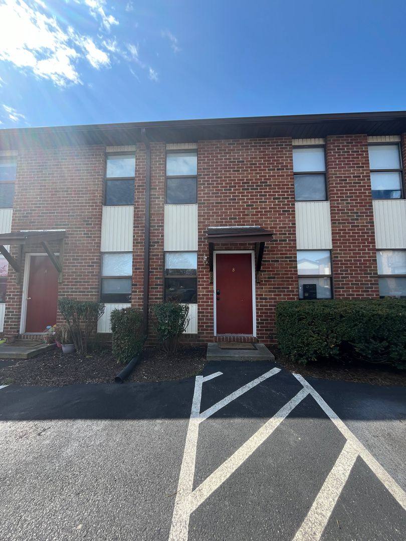 Townhouse for rent at 1621 Buttonwood Court #B, Harrisonburg, VA 22802