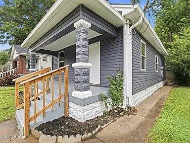 House for rent at 2329 W Lee St, Louisville, KY 40210