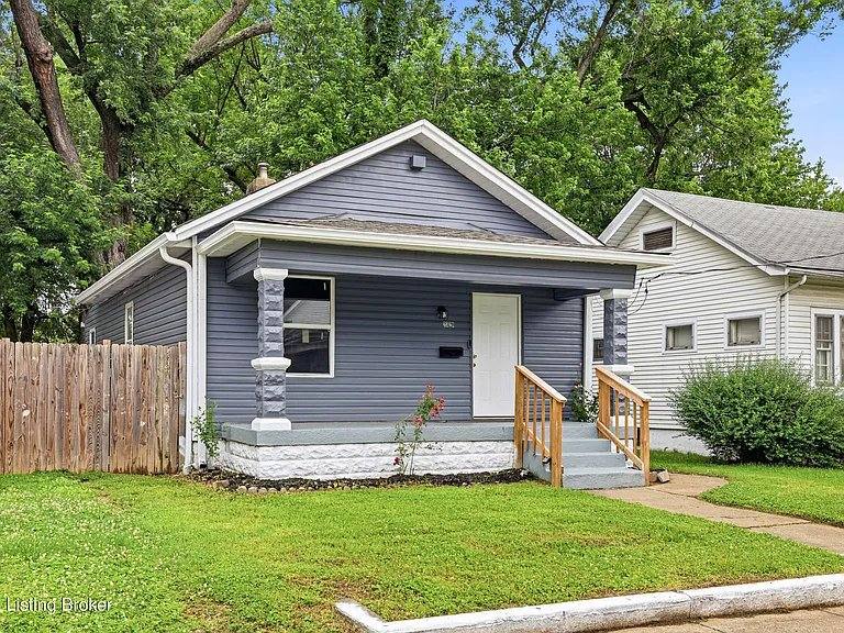 House for rent at 2329 W Lee St, Louisville, KY 40210