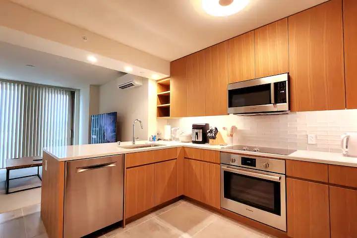 Apartment for rent at 1388 Kapiolani Blvd #3810, Honolulu, HI 96814