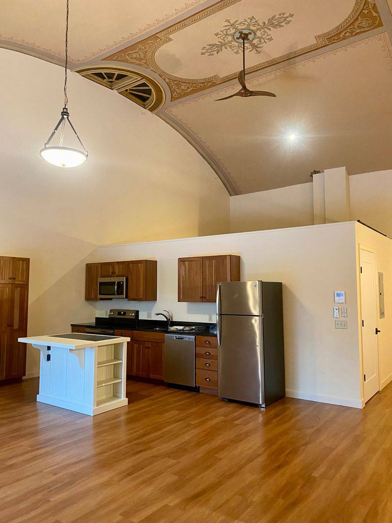 Apartment for rent at 133 Seymour St, Pittsfield, MA 01201