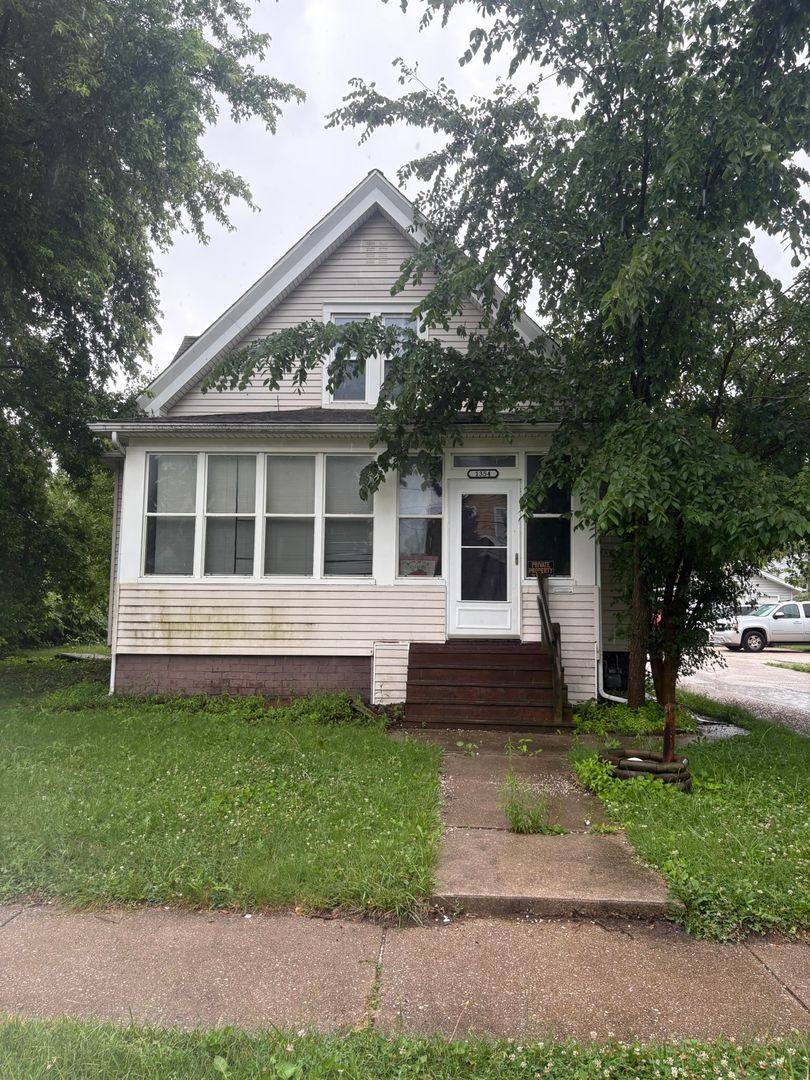 House for rent at 1354 E Losey St, Galesburg, IL 61401