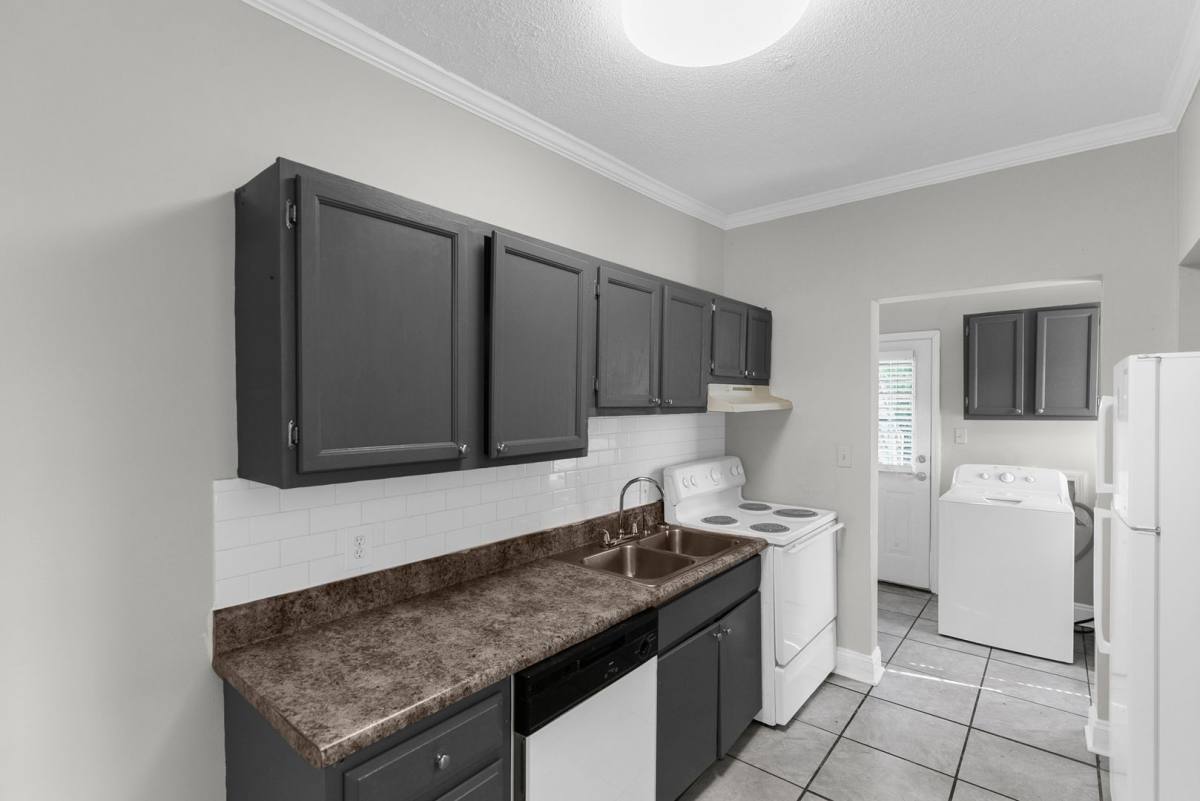 Apartment for rent at 1327 16th St S, Birmingham, AL 35205