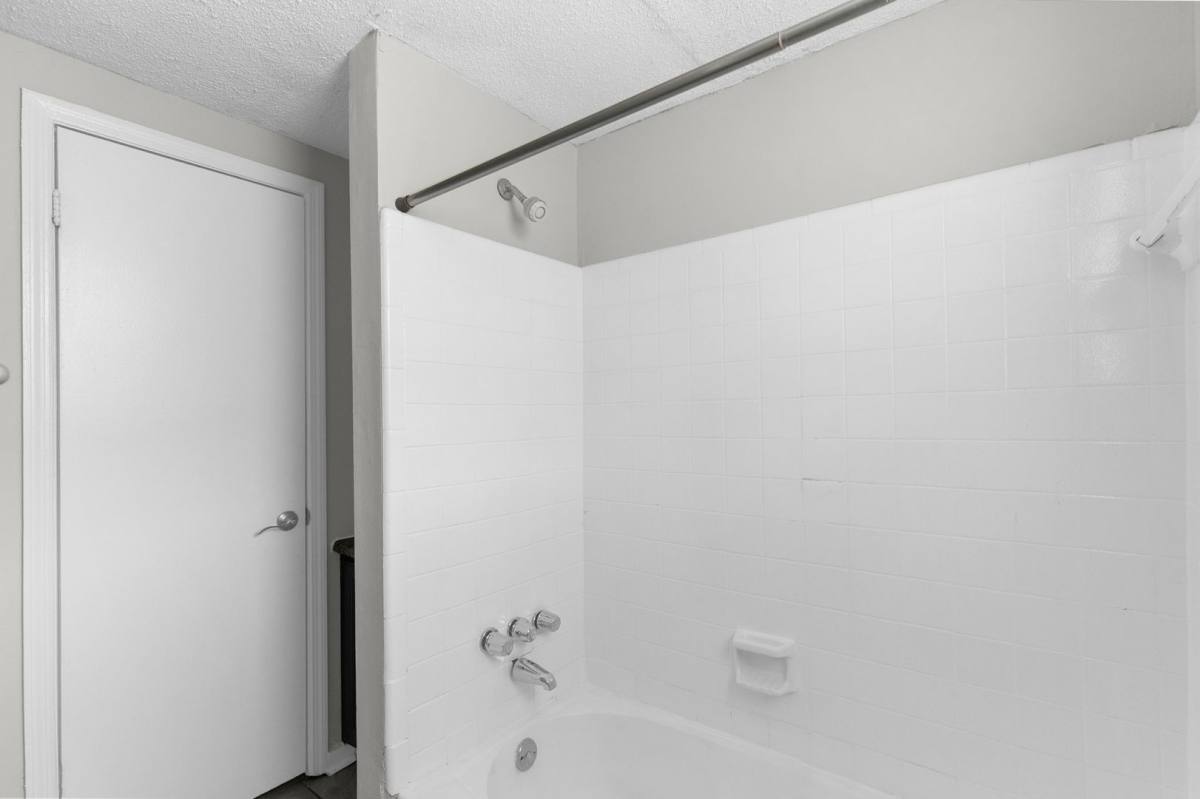 Apartment for rent at 1327 16th St S, Birmingham, AL 35205