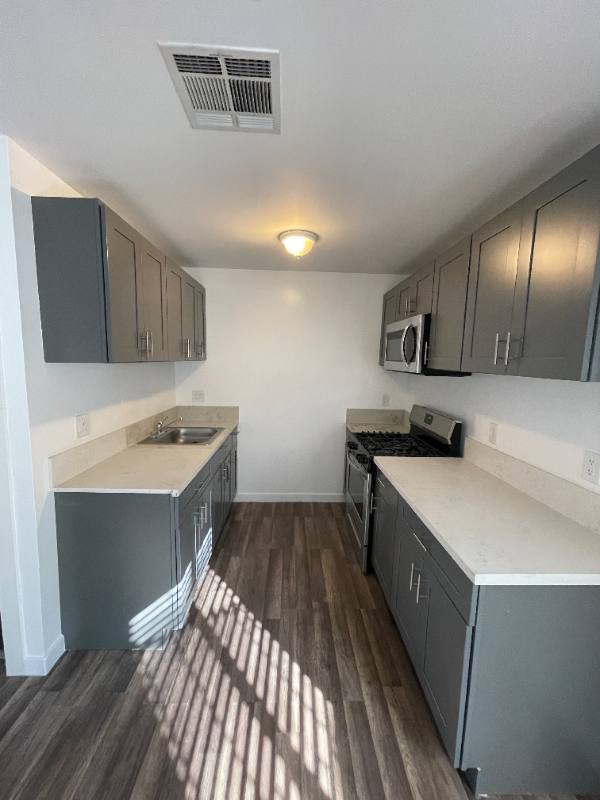 Apartment for rent at 2115 Raymond Ave #2117, Altadena, CA 91001