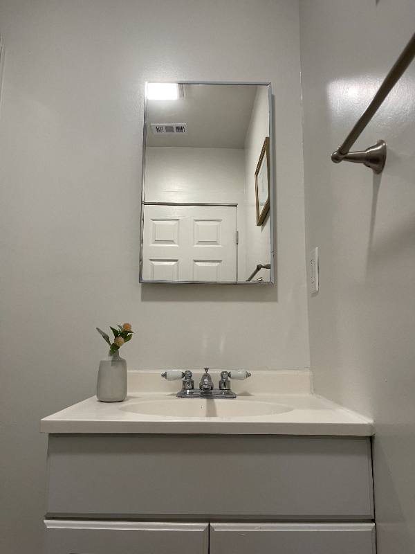 Apartment for rent at 2115 Raymond Ave #2117, Altadena, CA 91001