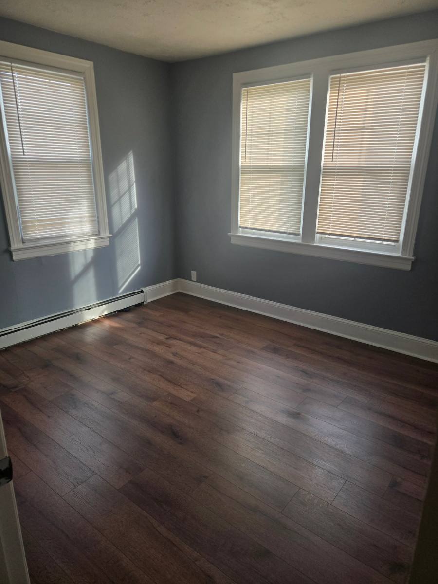 Apartment for rent at 565 E Elm St #1, Linden, NJ 07036