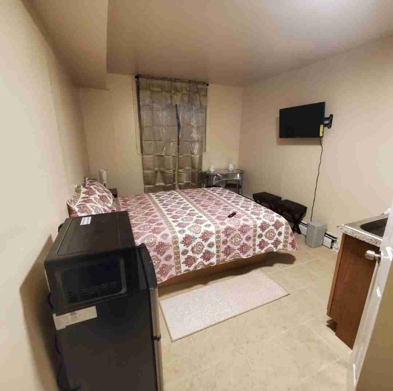 Apartment for rent at 3180 Fish Ave, Bronx, NY 10469