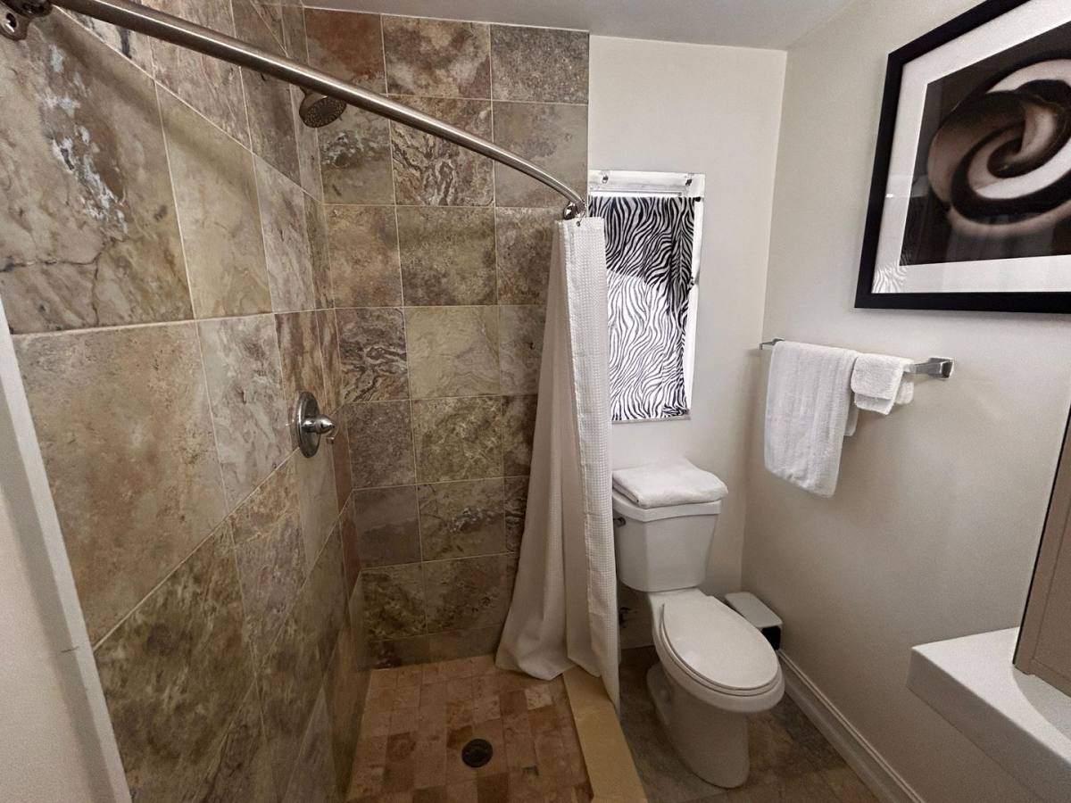 Apartment for rent at 11155 2nd St E, Saint Petersburg, FL 33706