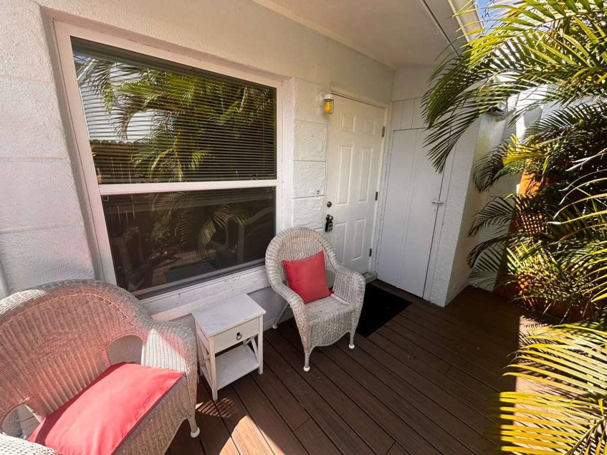 Apartment for rent at 11155 2nd St E, Saint Petersburg, FL 33706