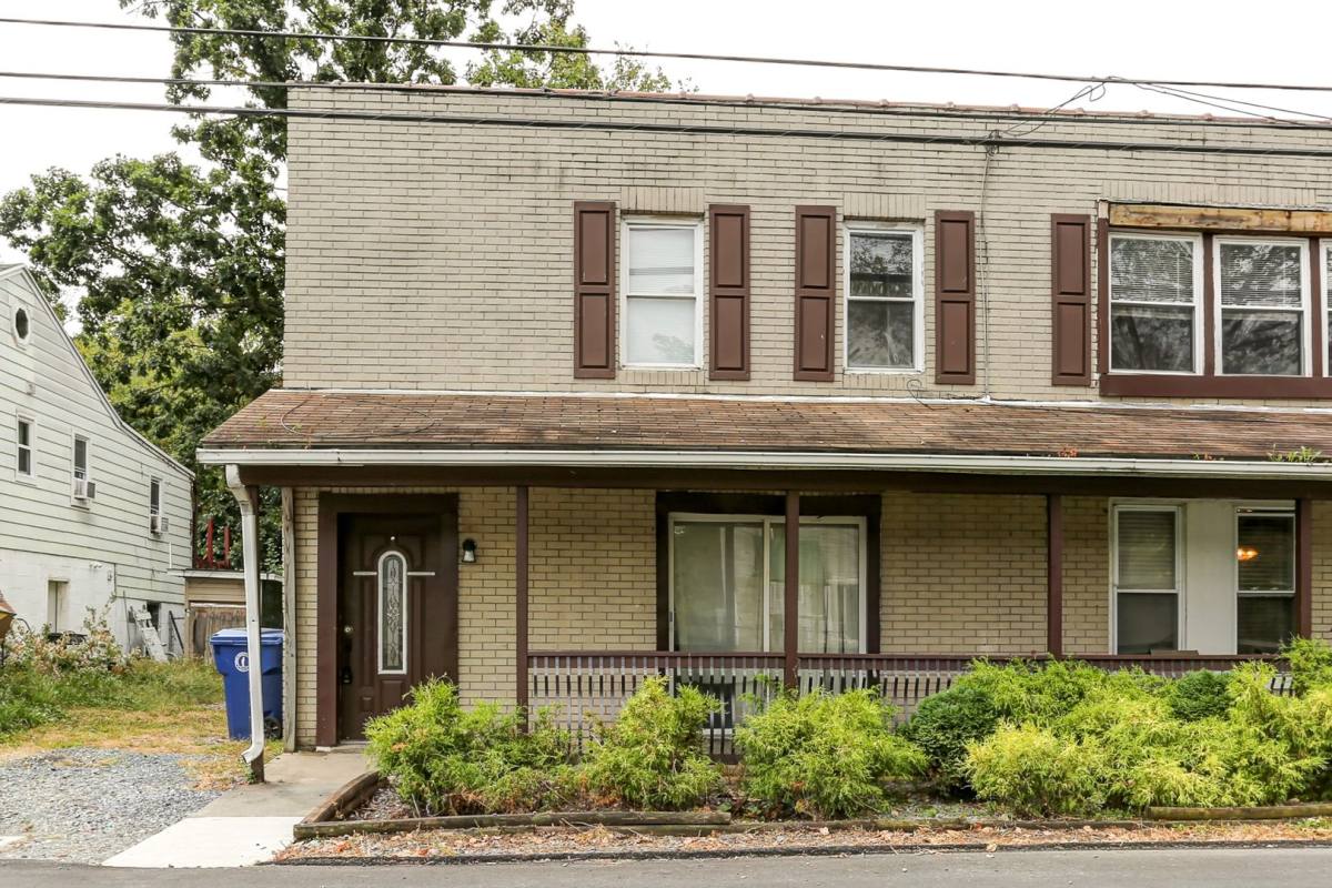 Apartment for rent at 212 Beaver Rd, Harrisburg, PA 17112