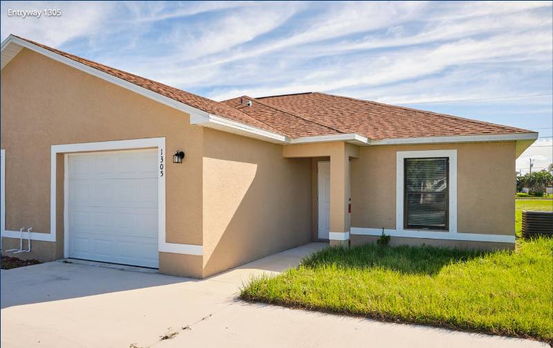 Apartment for rent at 1305 SE 8th Place, Cape Coral, FL 33990