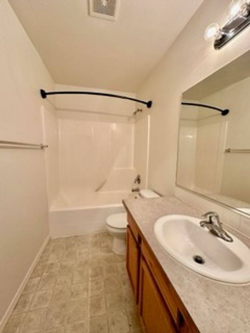 Apartment for rent at 382, 84, 86, 88 Leadora Lane, Coeur D Alene, ID 83815
