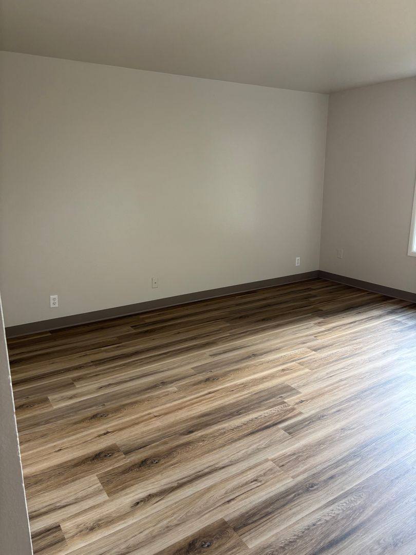 Apartment for rent at 160-190 King St S, Salem, OR 97302