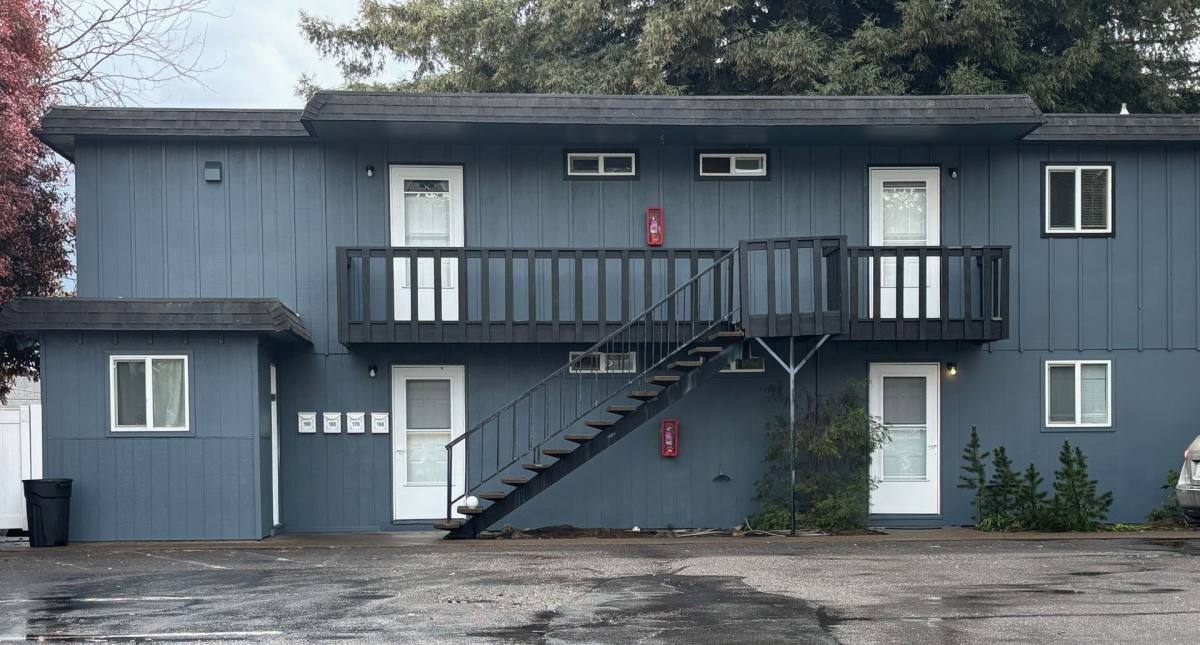Apartment for rent at 160-190 King St S, Salem, OR 97302