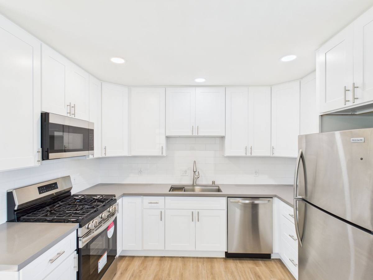 Apartment for rent at 330 W I St, Encinitas, CA 92024