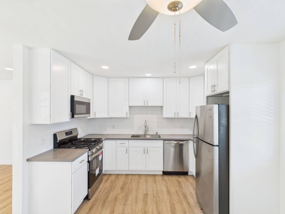 Apartment for rent at 330 W I St, Encinitas, CA 92024