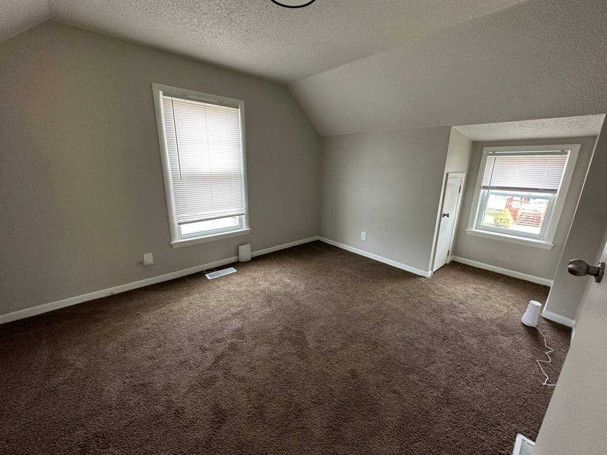 Apartment for rent at 1815 E Ganson St, Jackson, MI 49202