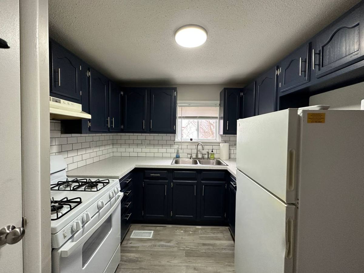 Apartment for rent at 1815 E Ganson St, Jackson, MI 49202