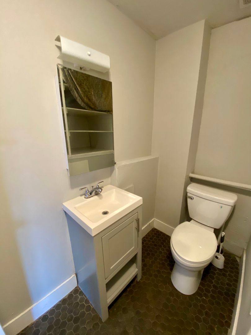 Apartment for rent at 301 17th Ave NE, Minneapolis, MN 55413
