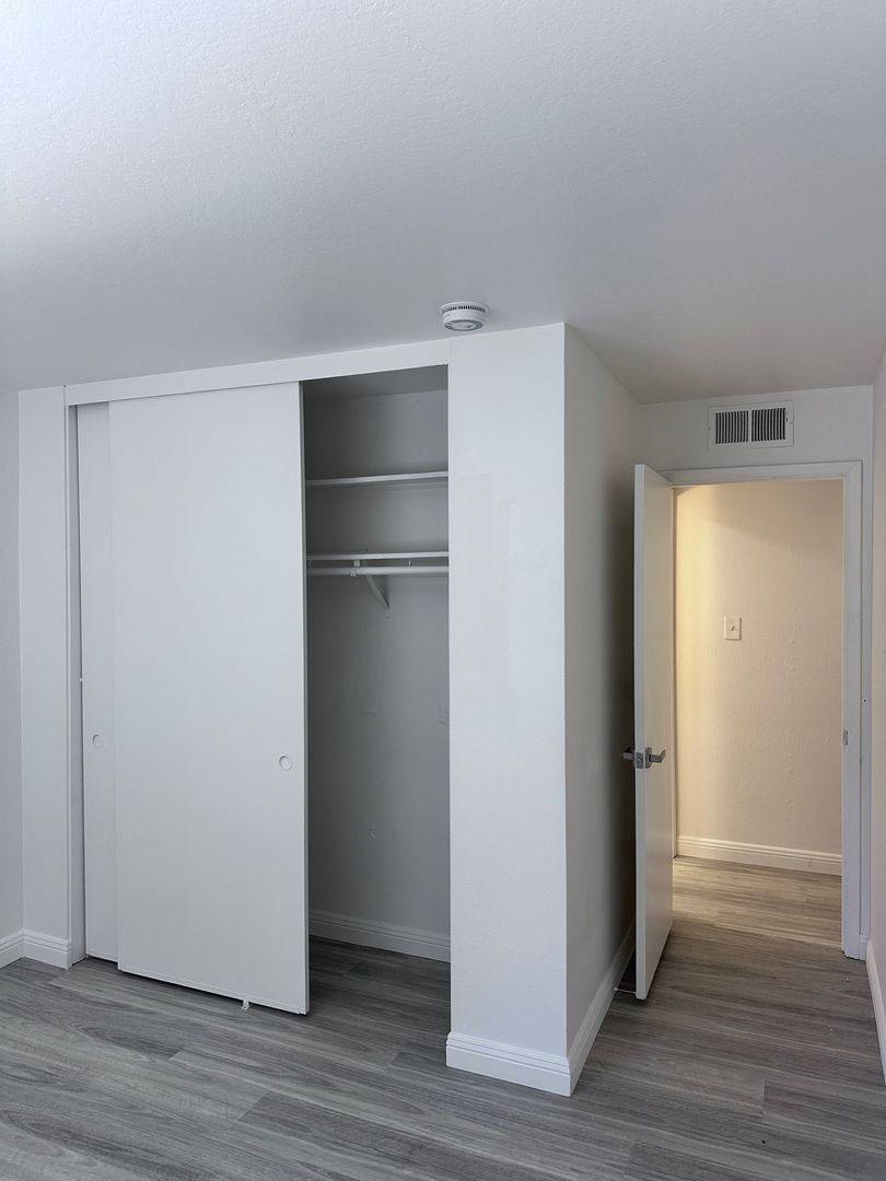 Apartment for rent at 1120 Douglas Ave, Burlingame, CA 94010