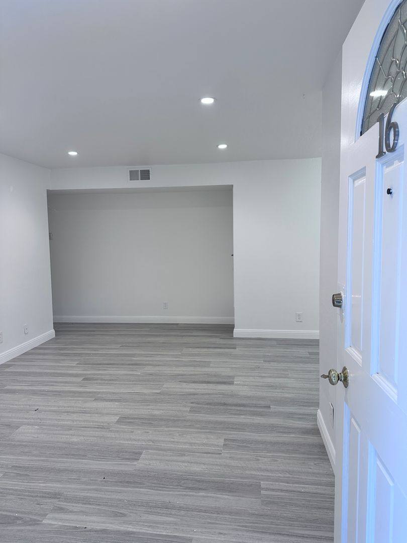 Apartment for rent at 1120 Douglas Ave, Burlingame, CA 94010
