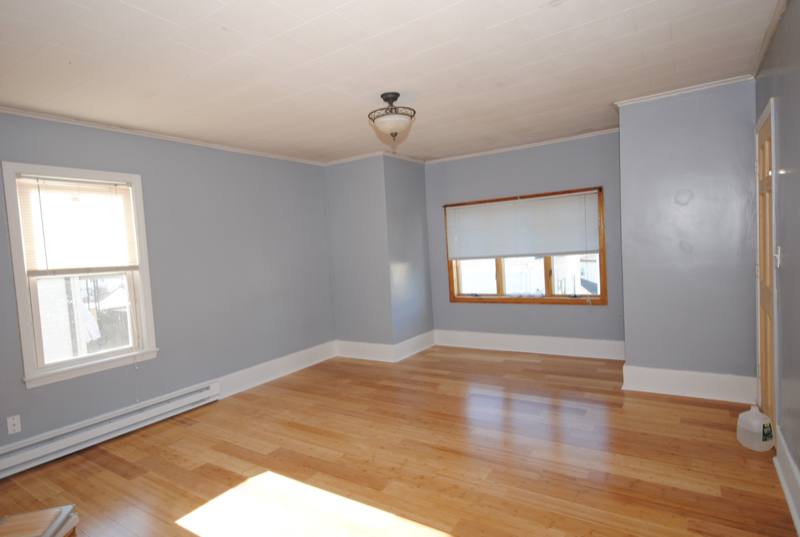 Apartment for rent at 142 Jencks St #3, Fall River, MA 02723