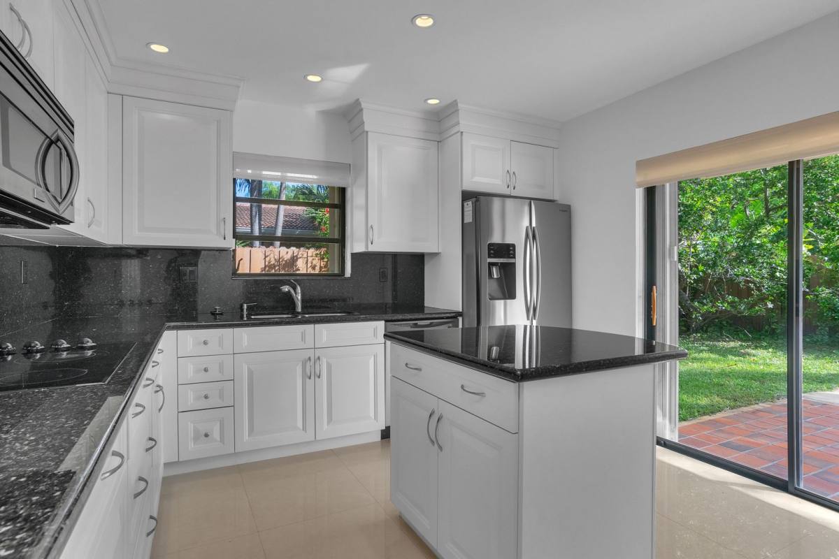 House for rent at 21131 Highland Lakes Blvd, Miami, FL 33179