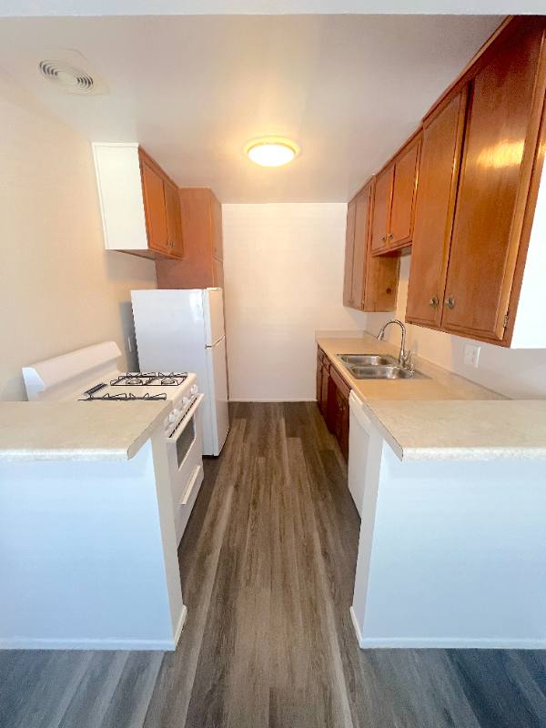 Apartment for rent at 2115 Placentia Ave #24, Costa Mesa, CA 92627