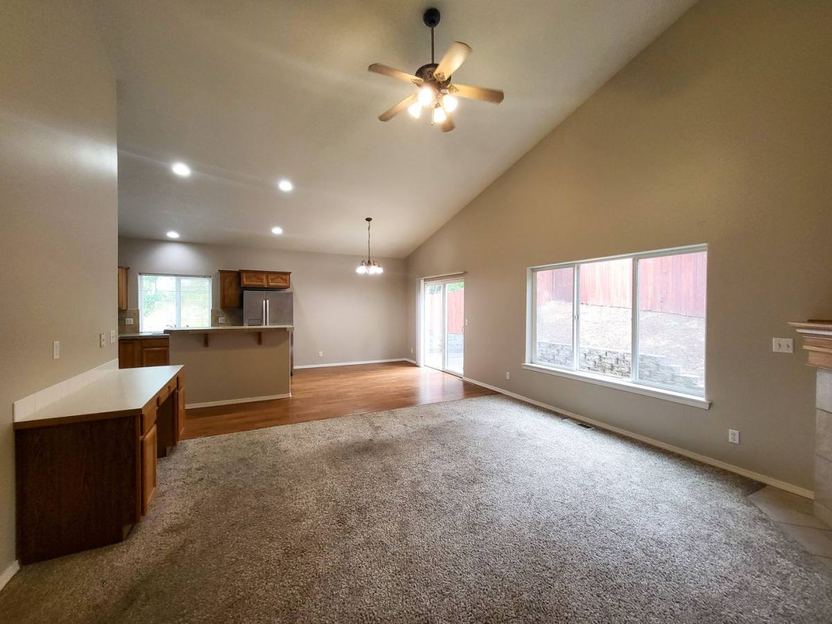 House for rent at 2345 Mule Deer Court NW, Salem, OR 97304