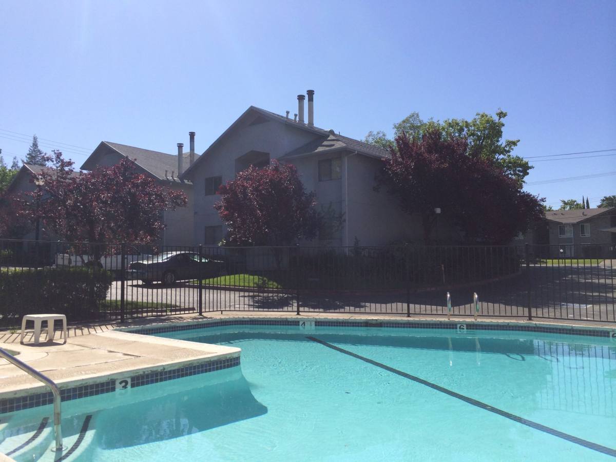 Apartment for rent at 8633 Fair Oaks Blvd, Carmichael, CA 95608