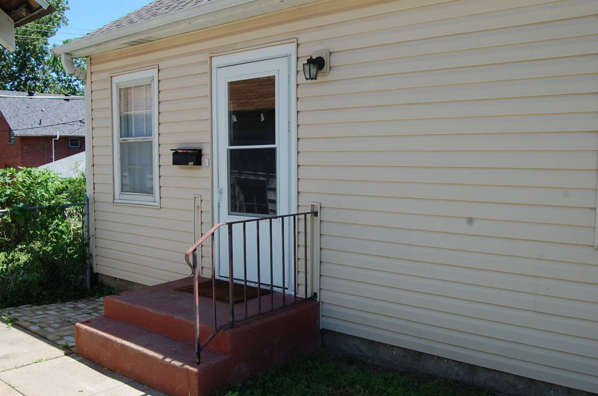 2620 Sumner St, Lincoln, NE 68502 - Apartment for Rent